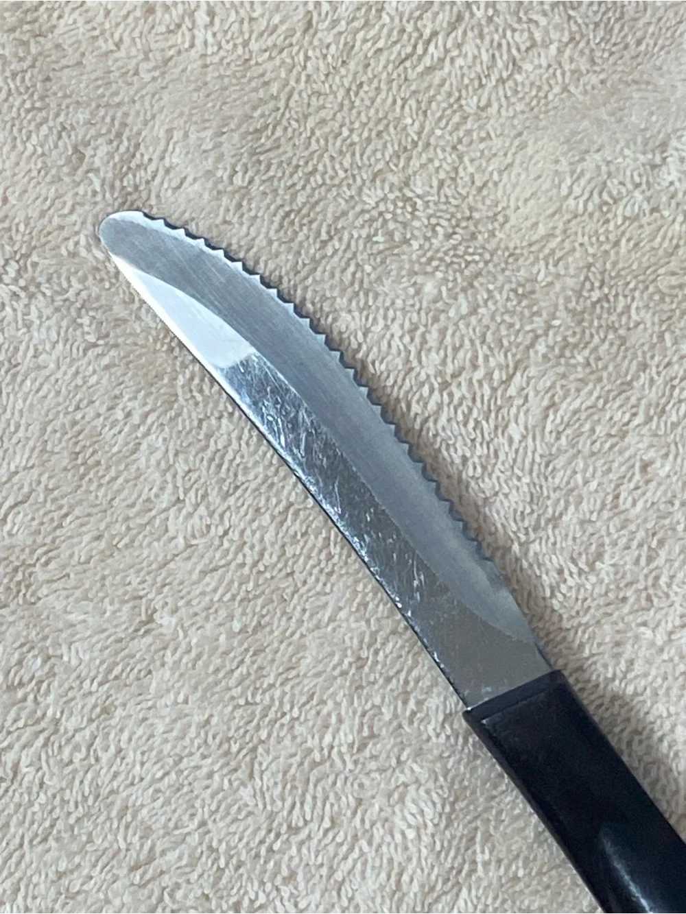 Cutco Black Serrated Table Knife